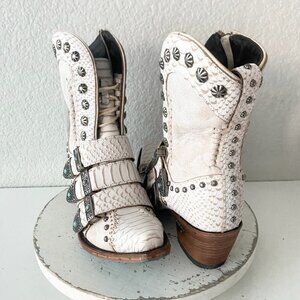 Lane SHOWDOWN Womens White Cowboy Boots 8 Short Western Cowgirl Lace-up Bootie